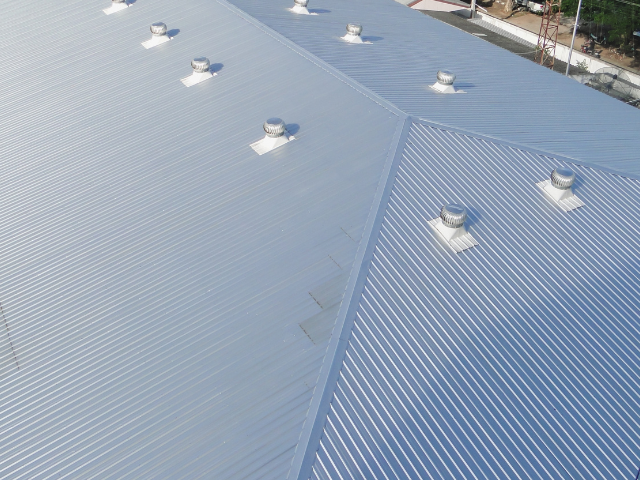 Commercial roofs offers protection and style to your building.