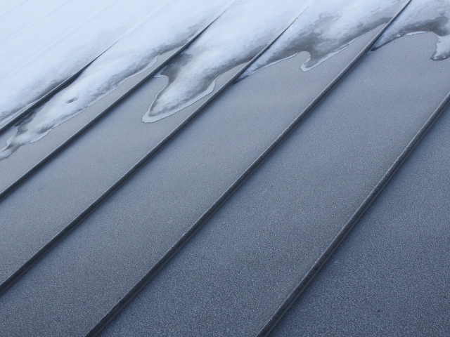 How Cold Weather Affects Your Roof in Texas